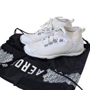 Varsity Girls Aeros Cheer Shoes, White, With Carry Bag, Cheerleading, Size 4.5